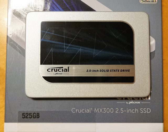 換装したSSD（Crucial MX300）